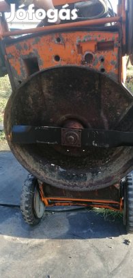 Gazvágó 2t fűnyíró 4wd AS. 