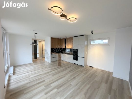 Gellérthegy utcában újépítésű penthouse