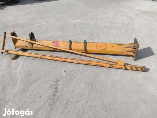 Gémes Darú, Elektromos csörlős emelővel, 125 kg teherbir