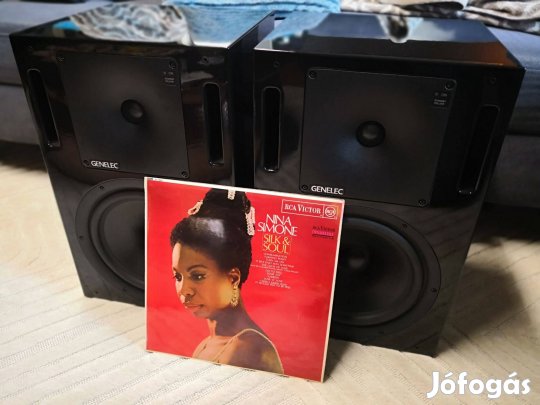 Genelec nagyméretű aktív monitorok