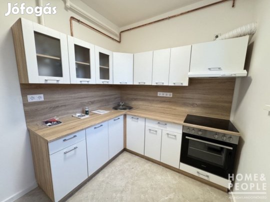 Generálba felújított, tégla lakás eladó Szegeden!