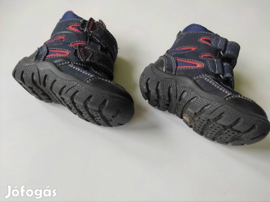 Geox bakancs, bélelt