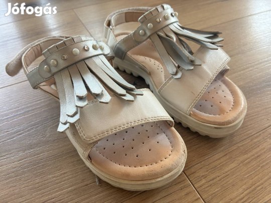 Geox kislány bőr szandál, 31
