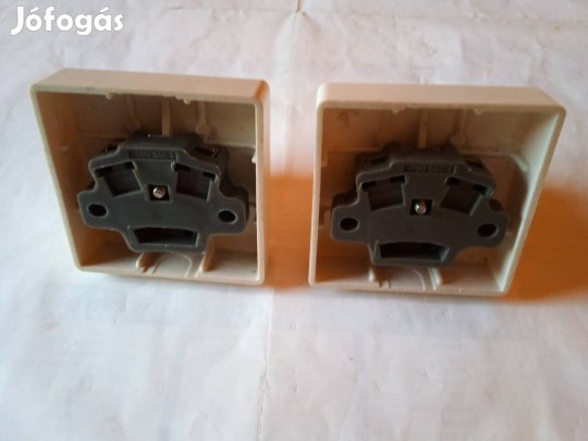 Gép lámpa biztonsági dugalj, dugvilla. 2 pár. Új.