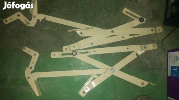 Gépágyas felnyitószerkezet, vasalat párban