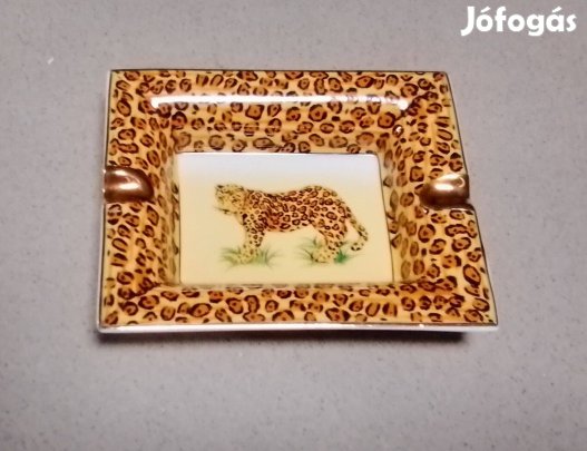 Gepárdos porcelán hamutartó