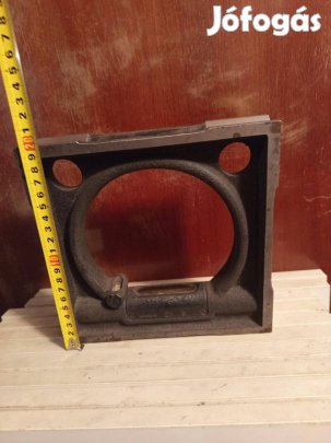 Gépbeállító vízmérték