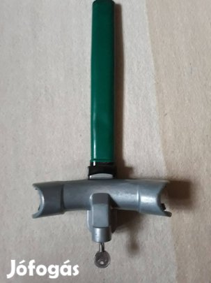 Gépkocsi kormányzár