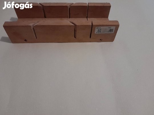 Gérvágó láda keményfa 25x10x6cm