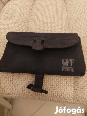 Gianfranco Ferre kozmetikai utazó pipere táska csattal, férfi, fekete