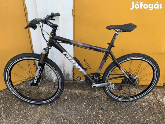 Giant 26" Olajfékes MTB kerékpár eladó !