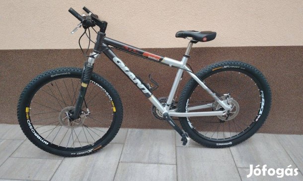 Giant 850, 26"-os olaj-tárcsafékes, Deore felszereltségű