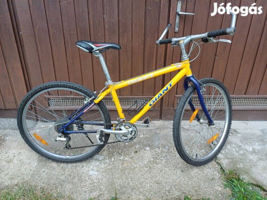 Giant Chicago Sports aluvázas 26 colos gyerek kerékpár