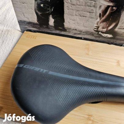 Giant kerékpáros nyereg