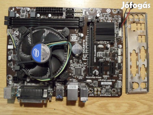 Gigabyte LGA 1150 alaplap + i7 4790 + HD 4600 GPU / HDMI / hűtő