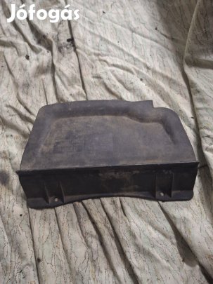 Gilera Runner akkumulátor fedél