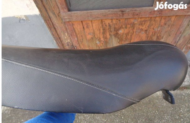 Gilera typhoon ülés eladó