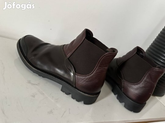 Giorgio Armani chelsea bőr csizma