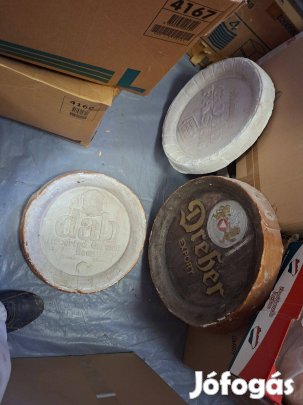 Gipsz sörös "hordóvégek", kép szerint