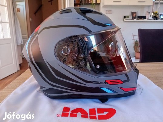 Givi 50.8 Mach1 motoros bukósisak M-méret