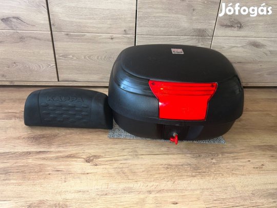 Givi E42 motoros hátsó doboz Kappa háttámlával - top case