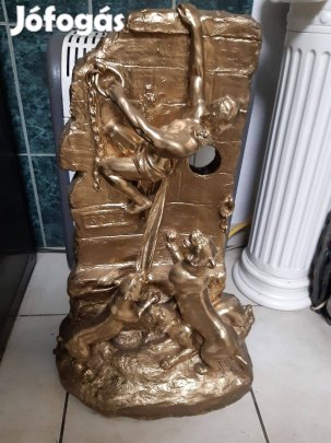 Gladiátor oroszlánokkal szobor kb 80 cm