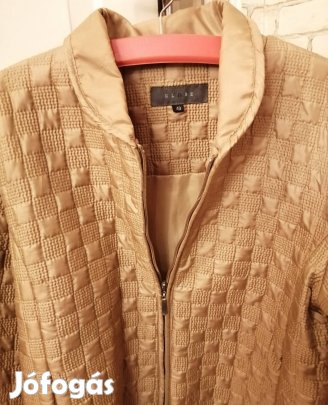 Globe bézs színű steppelt kabát 40-es méretű