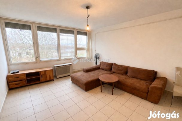 Gödöllői 59 nm-es lakás eladó