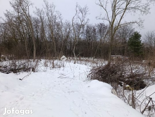Gödöllői eladó 1095 nm-es telek