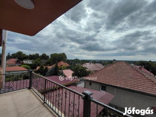 Gödöllői eladó 650 nm-es ház