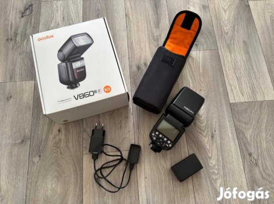 Godox V860-F Rendszervaku