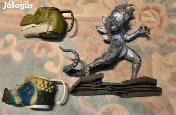 Godzilla Figura. 1998-s + 2 Darab 1997-s Jurassic Parkos Műanyag Bögre