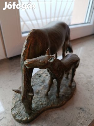 Goebel "Kanca és csikója" - Ritka, bronz hatású porcelán szobor (1974)