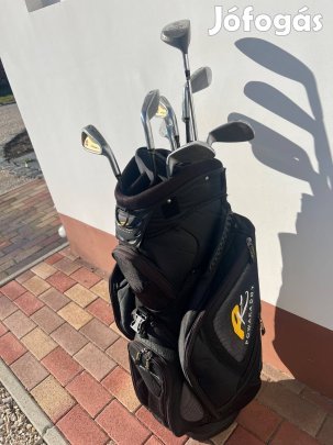Golfütők táskával