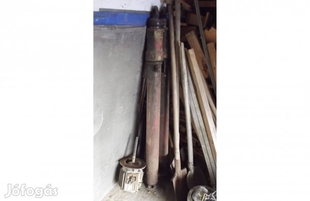 Gólya, Kazalrakó 3 tagos! Hidraulika munkahenger pár eladó