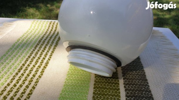 Gömb falilámpa búra eladó 60-as égőhöz, 16cm-es