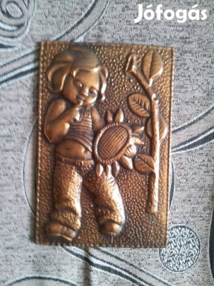 Gondolkodó kisleány fali réz kép