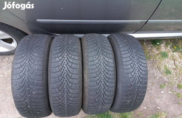 Goodyear 195/65 R15 téli garnitúra