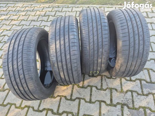 Goodyear 215/50 R17 újszerű, szettben
