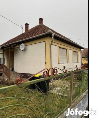 Görbeházai 60 nm-es ház eladó #4789197