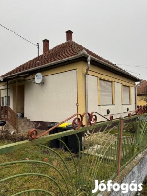 Görbeházai eladó 60 nm-es ház