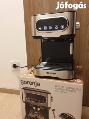 Gorenje Escm15DBK eszpresszó kávéfőző - 15 bar, tejhabosító