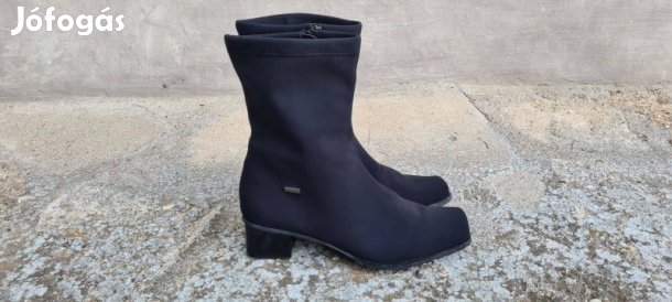 Goretexes béléses fekete ARA Elegant női félcsizma, ami 40-es méretű