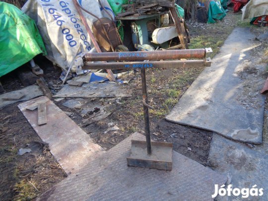 Görgős támasztó bak fémipari anyag továbbító görgő