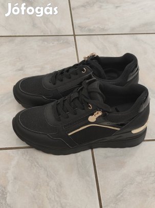 Gosoft utcai cipő 39-es fekete női