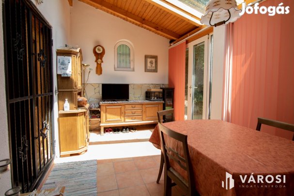 Gosztola hegyi ingatlan, szép nagy területtel eladó!