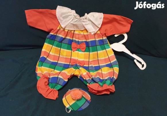 Götz baba - ruhaszett Götz babára