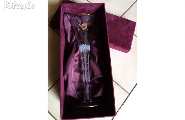 Gravírozott pezsgős pohár díszdobozban ('70')