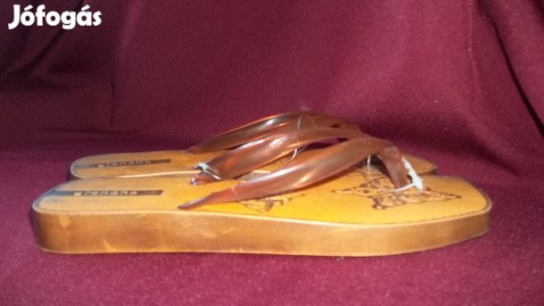 Grendha gyerek papucs barna 33-34 Új !!