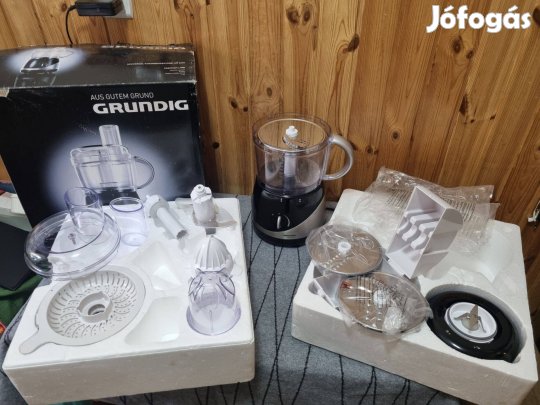 Grundig Premium Line UM 5040 robotgép dobozában